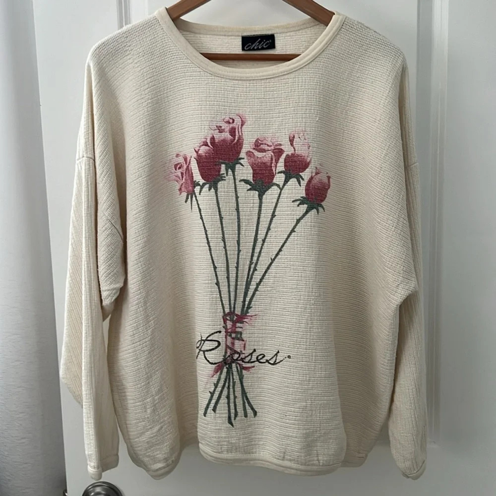 long sleeve top sweater roses . Chic. Woman - Picture 2 of 9